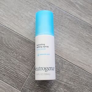 Neutrogena Hydrating Setting Spray
